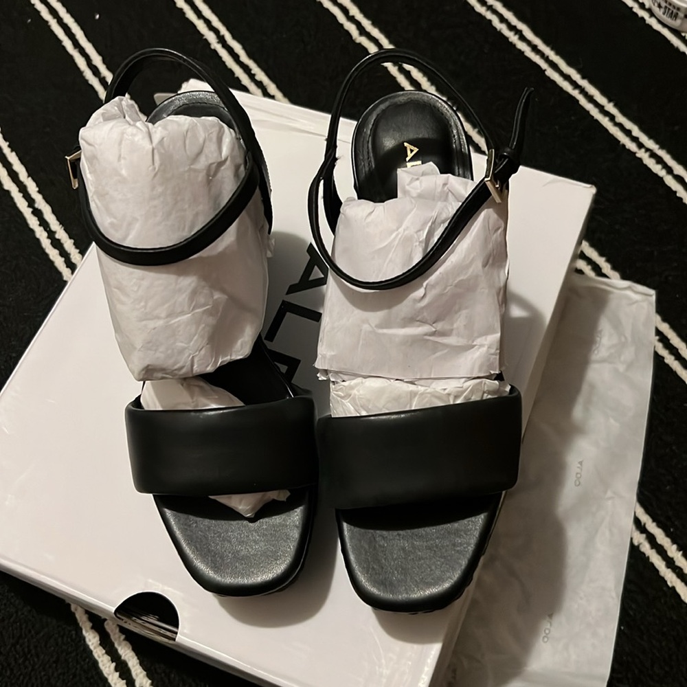 Aldo Jeigh Black Braided Wedge Sandals - Picture 4 of 4